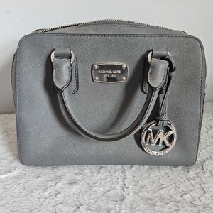 Michael Kors Staffiano Small Grey Sachel